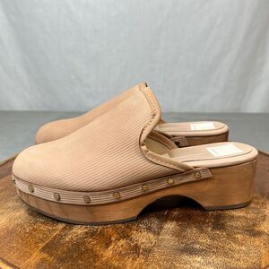 Dolce Vita Wooden Slip On Clog Nailhead/Studded Women's 7.5